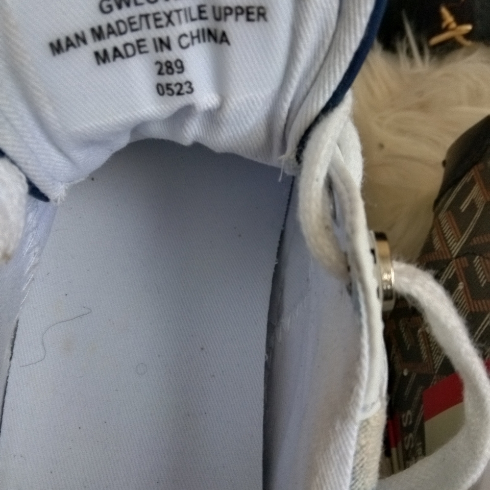 Guess sneakers - Picture 5 of 9